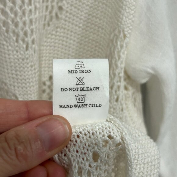 Simply Couture White Knit Heart Pattern Scoop Neck Top High-Low Hem Sz S Relaxed - Picture 10 of 12